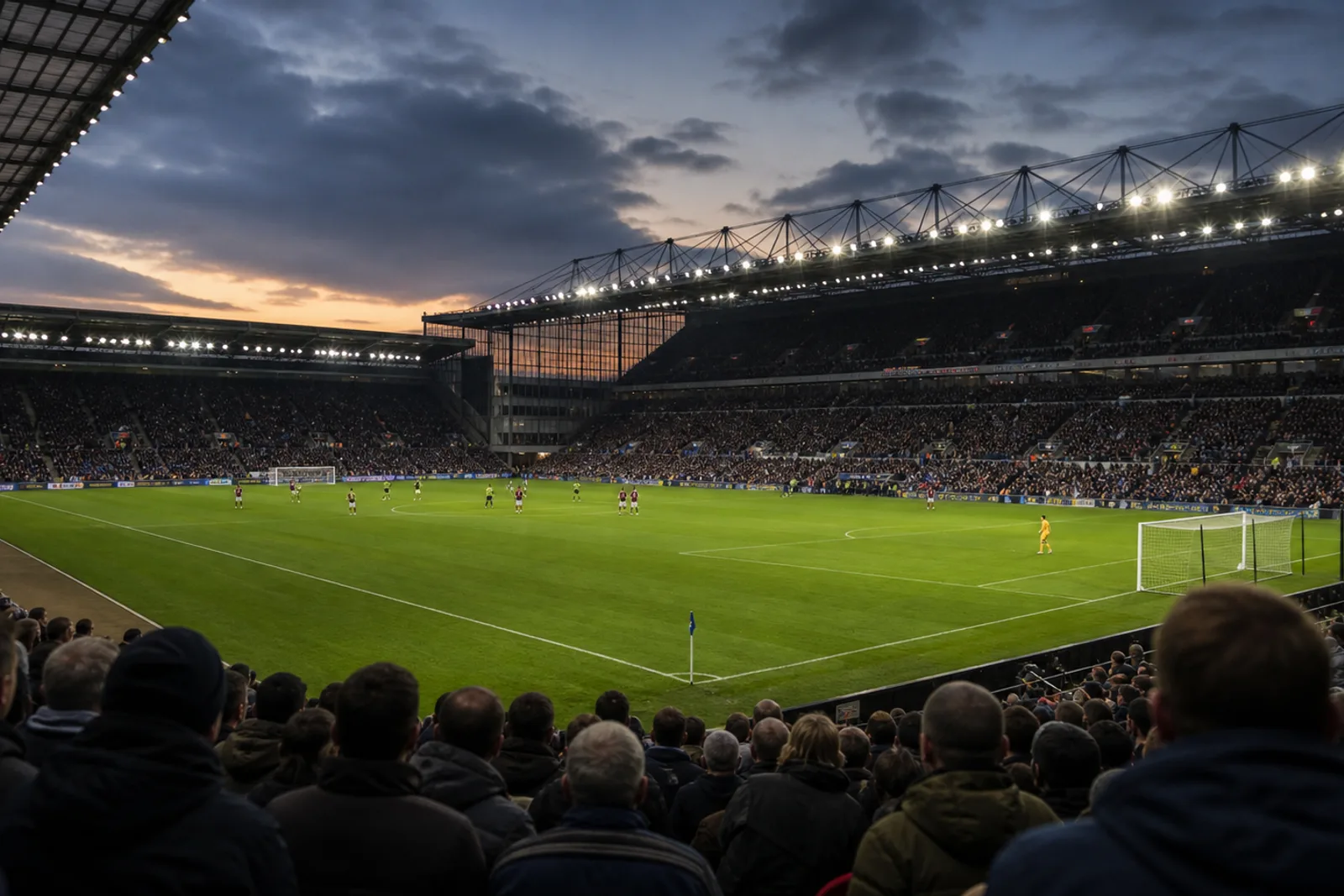 Italiensk fotballstadion i kveldslys