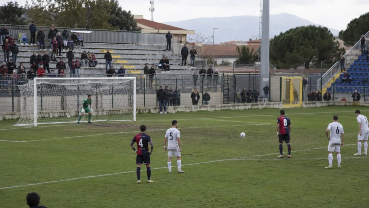 Maldini sendte Cagliari i ledelsen før Kolo Muani utlignet til 1-1