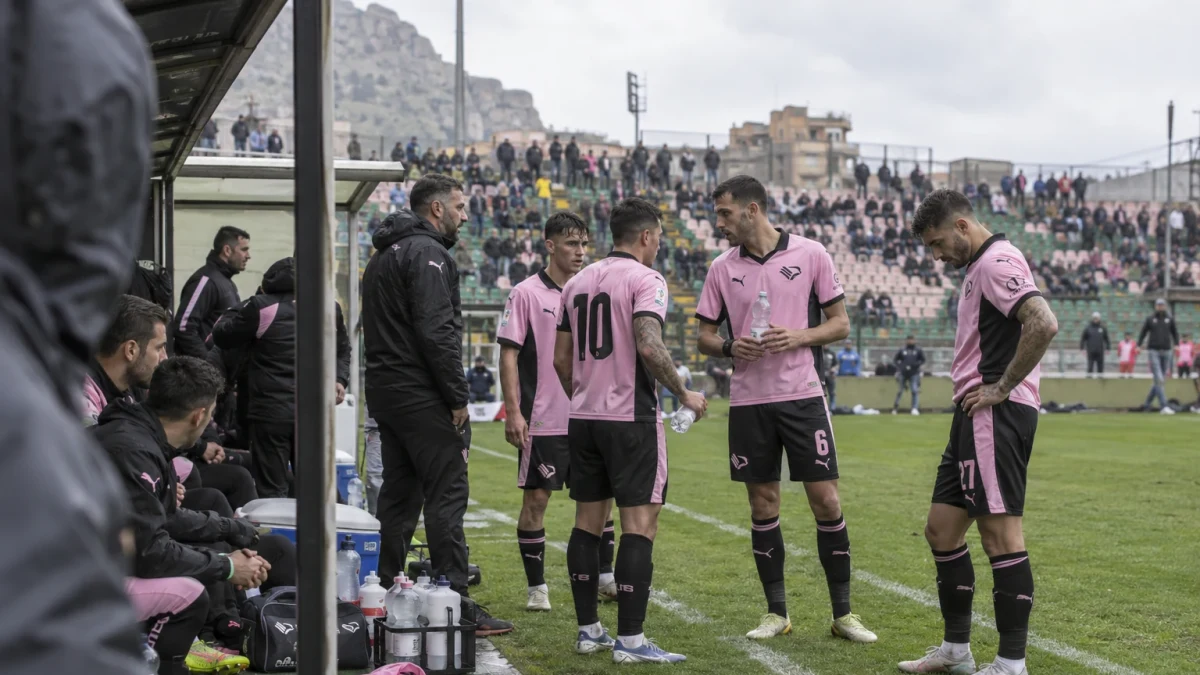 Palermo holder seg uten tap og topper Serie B